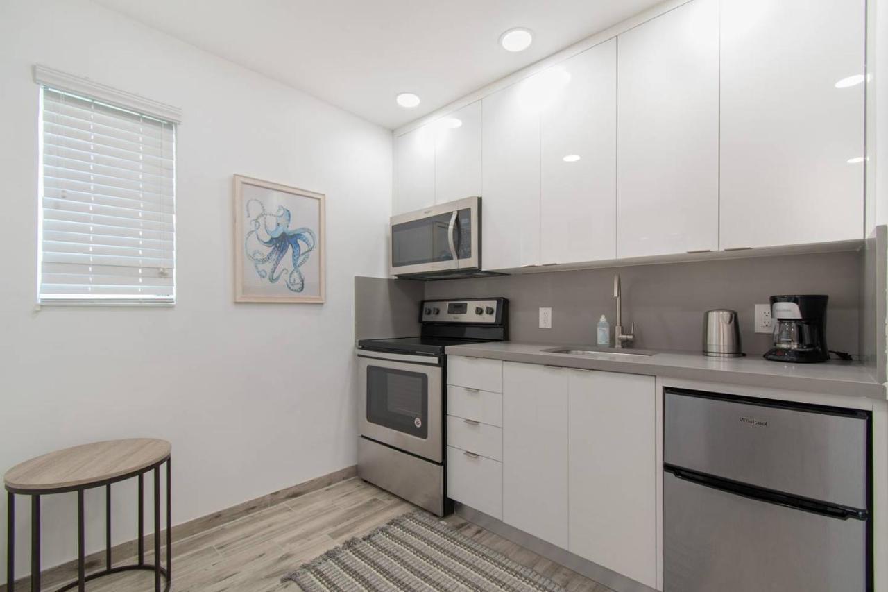 Lovely 1Br W Parking Space & Walk To The Beach #7 Холивуд Екстериор снимка